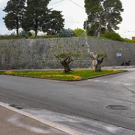 Bliss With Free Parking דירה ספליט