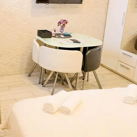 Bliss With Free Parking